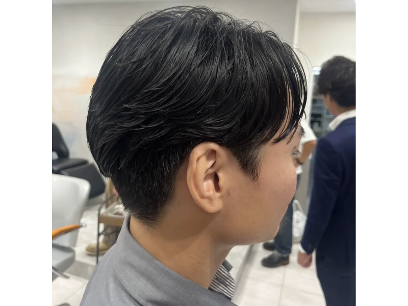 ヤマダマヒロ氏施術 センターパート